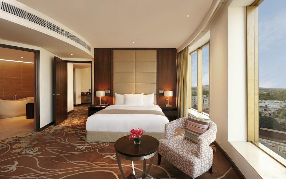 ฮิลตัน ชัยปุระ Hotel ภายนอก รูปภาพ Suite at the Taj Bengal