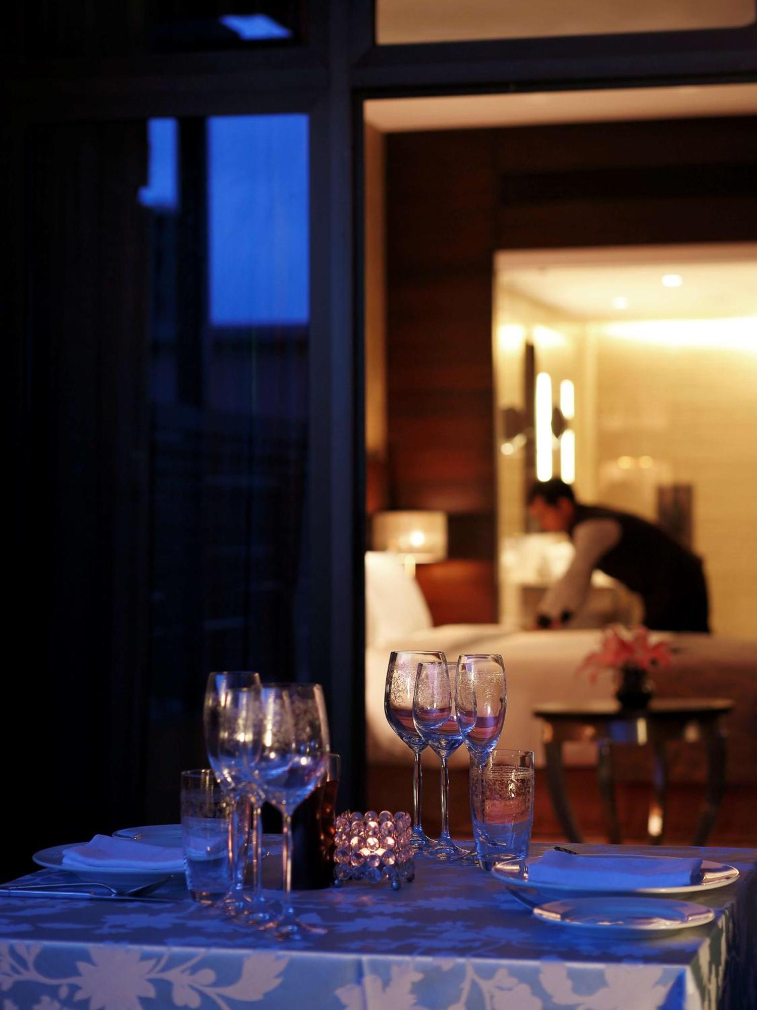 ฮิลตัน ชัยปุระ Hotel ภายนอก รูปภาพ A room at the hotel